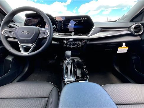 New 2026 Chevrolet Trax ACTIV w/ Driver Confidence Package FWD image 11