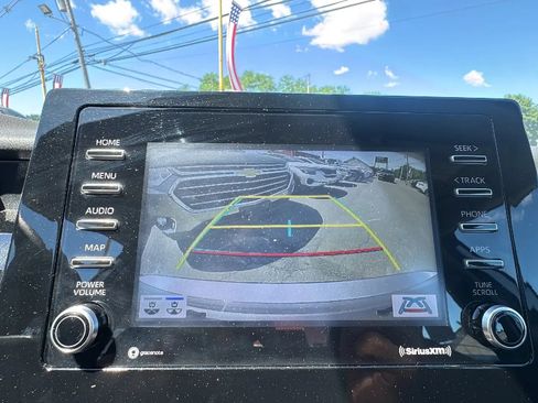 Used 2022 Toyota Camry LE FWD image 25