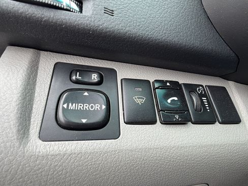 Used 2010 Toyota Highlander 4WD image 20