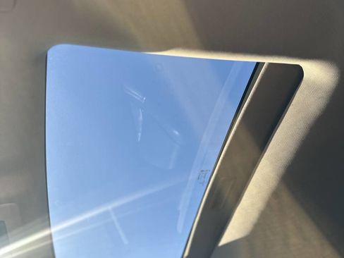 Used 2018 RAM 1500 Sport image 23