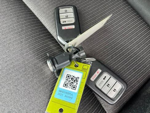 Used 2021 Honda Accord LX image 23