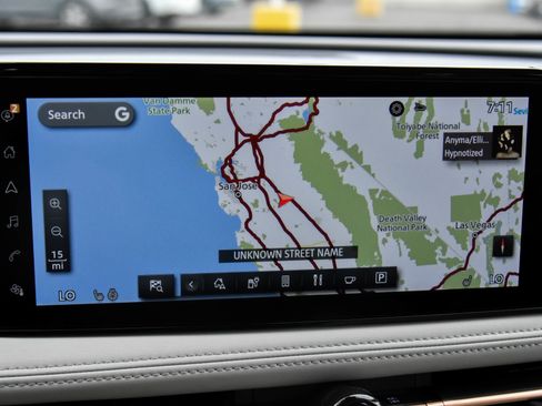 Used 2024 Nissan Ariya AWD image 22