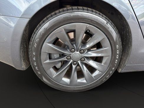 Used 2018 Tesla Model S 100D image 23