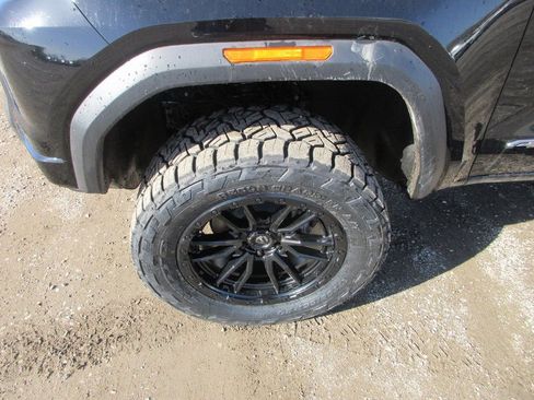 New 2026 GMC Canyon AT4 AWD/4WD image 12