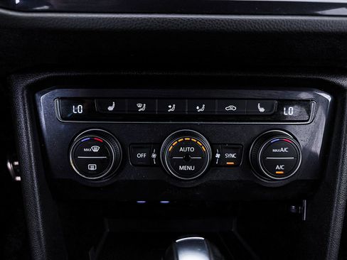 Used 2021 Volkswagen Tiguan SE R-Line FWD image 25