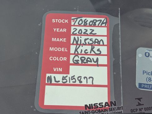 Used 2022 Nissan Kicks SV image 15