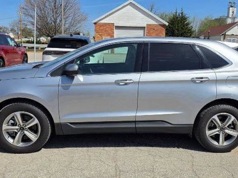 Certified 2024 Ford Edge SEL w/ Convenience Package AWD/4WD image 4