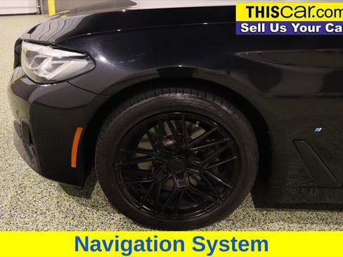 Used 2023 BMW 530i xDrive w/ Premium Package image 11