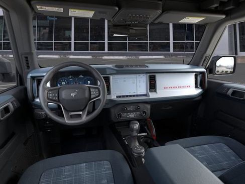 New 2026 Ford Bronco Heritage Edition image 9