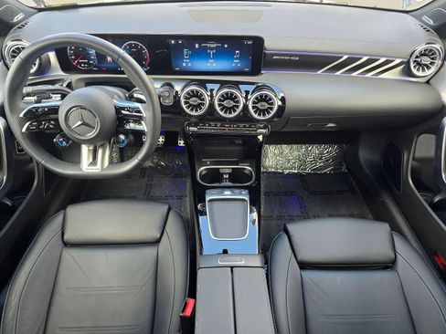 Used 2025 Mercedes-Benz CLA 35 AMG 4MATIC image 16