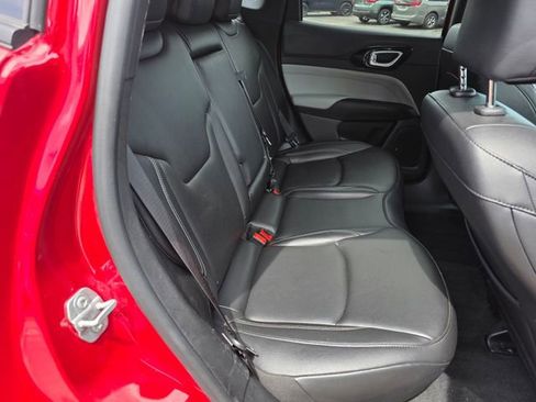 Used 2025 Jeep Compass Limited AWD/4WD image 12