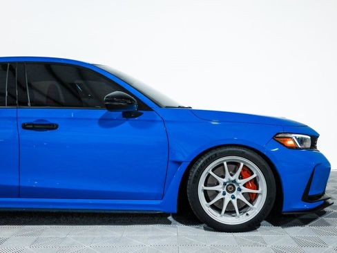 Used 2024 Honda Civic Type R image 3