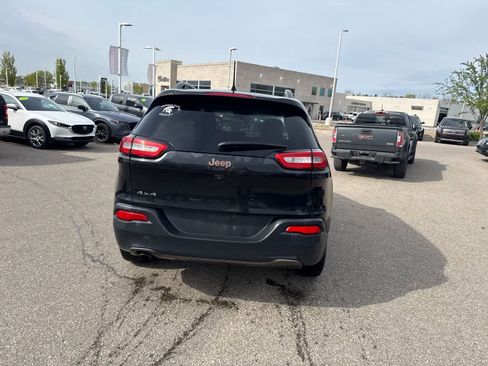 Used 2016 Jeep Cherokee 75th Anniversary AWD/4WD image 6