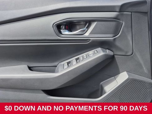 Used 2025 Honda Accord SE image 11
