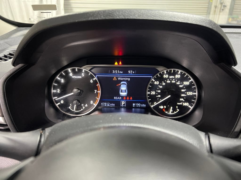 Used 2025 Nissan Altima 2.5 SV FWD image 24