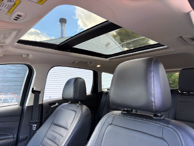 Used 2017 Ford Escape Titanium AWD/4WD image 25