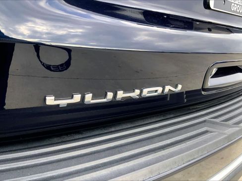 Used 2021 GMC Yukon XL Denali w/ Denali Ultimate Package image 30