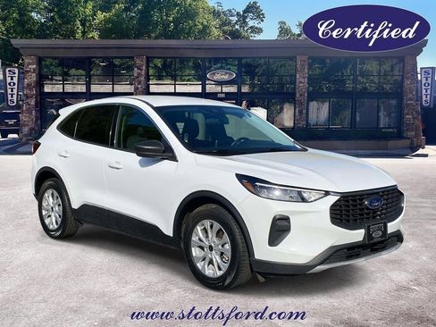 Certified 2023 Ford Escape Active w/ Cold Weather Package image 1