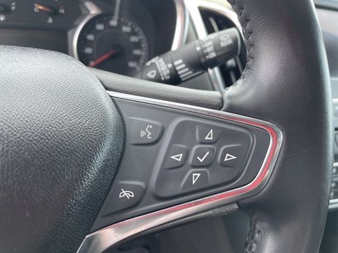 Used 2020 Chevrolet Equinox LT AWD/4WD image 34
