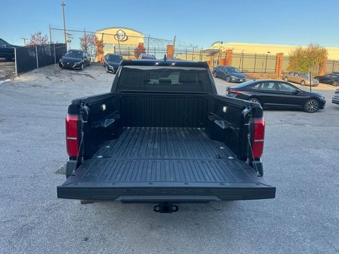 Used 2025 Toyota Tacoma TRD Off-Road image 29