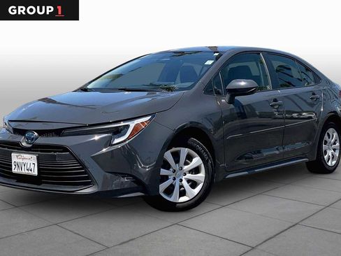 Used 2024 Toyota Corolla LE FWD image 1