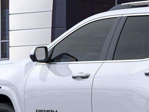 New 2027 GMC Terrain Denali w/ LPO, Black Badging Package AWD/4WD image 36