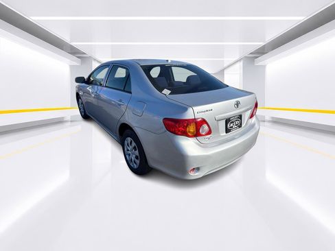 Used 2010 Toyota Corolla FWD image 6