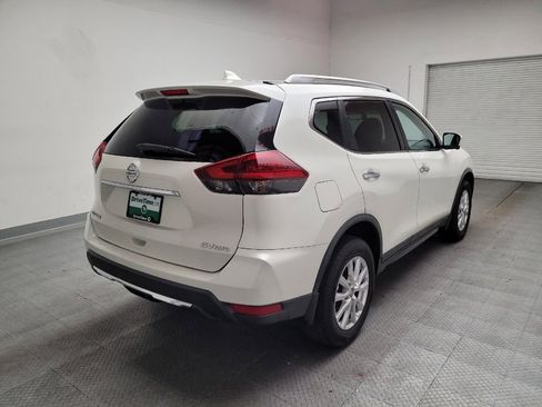 Used 2018 Nissan Rogue SV w/ Sun & Sound Touring Package AWD/4WD image 9