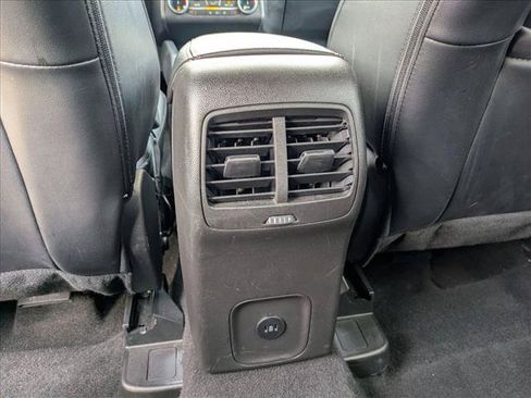 Used 2025 Ford Escape ST-Line Select AWD/4WD image 16