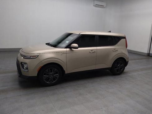 Used 2020 Kia Soul EX image 2
