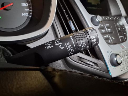 Used 2017 Chevrolet Equinox LT w/ Convenience Package image 10