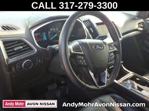 Used 2020 Ford Edge Titanium AWD/4WD image 19
