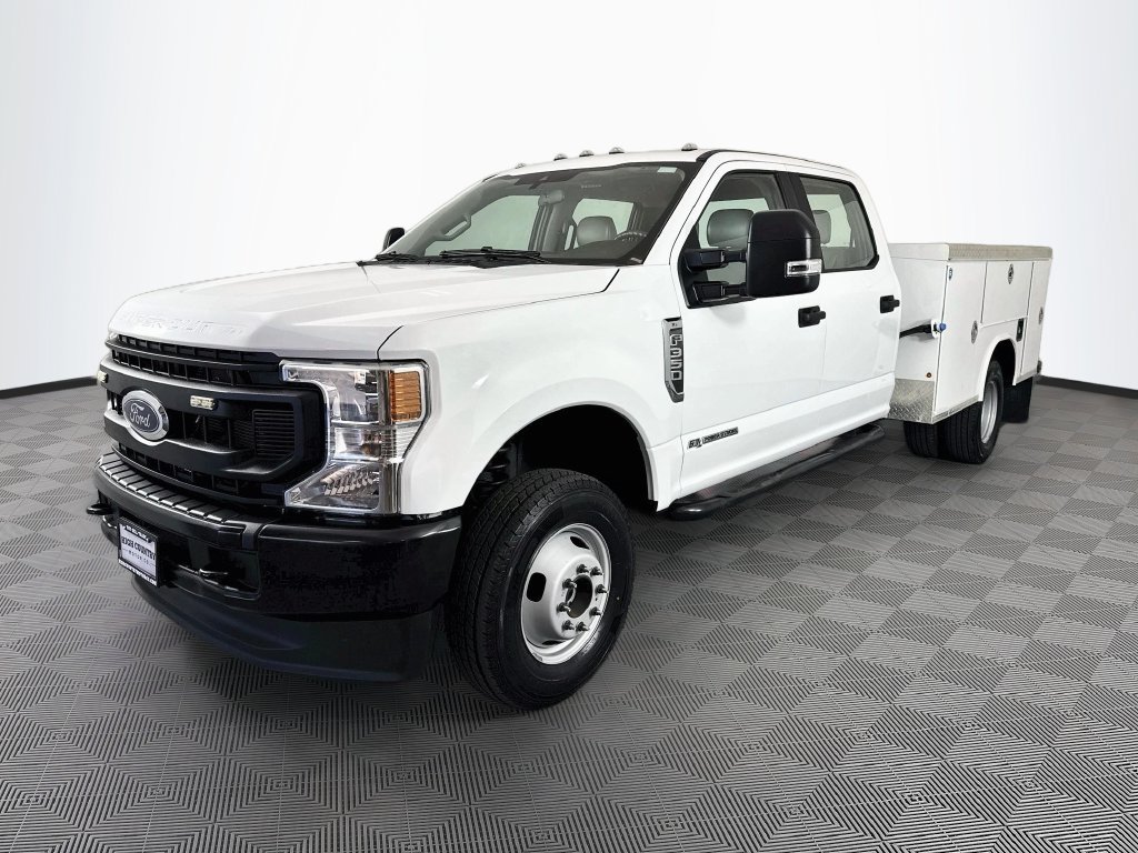 Used 2022 Ford F350 XL w/ Power Equipment Group AWD/4WD image 3