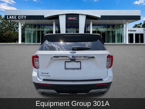 Used 2022 Ford Explorer Limited w/ Equipment Group 301A RWD image 5
