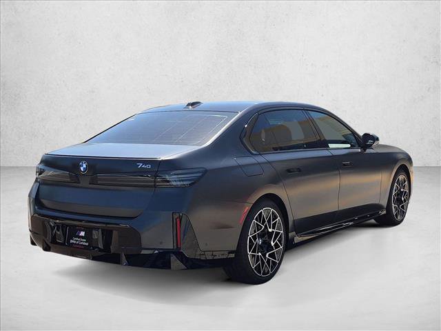New 2027 BMW 740i w/ Executive Package RWD image 2