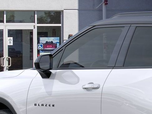 New 2025 Chevrolet Blazer LT w/ Convenience Package image 13