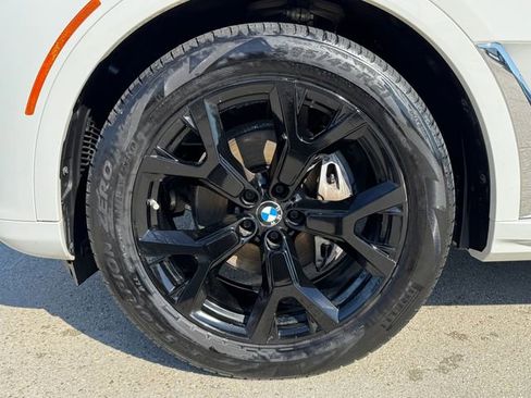 Used 2020 BMW X7 xDrive40i w/ Cold Weather Package AWD/4WD image 13