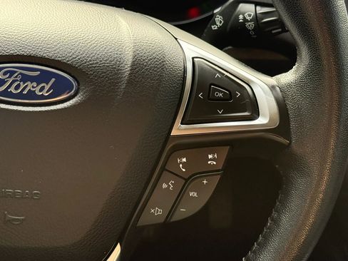 Used 2020 Ford Fusion Energi Titanium FWD image 28