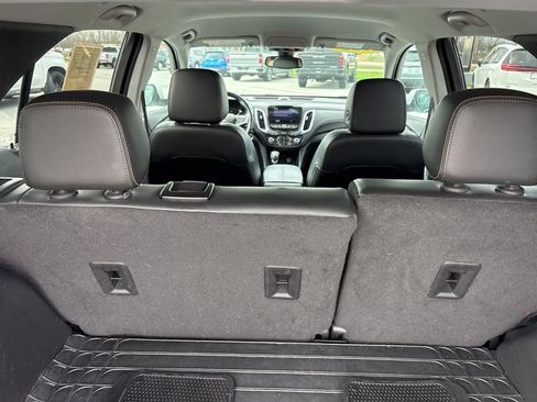 Used 2022 Chevrolet Equinox Premier image 10
