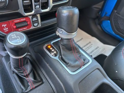 Used 2022 Jeep Wrangler Unlimited Rubicon w/ Steel Bumper Group image 19