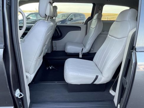 Used 2016 Dodge Grand Caravan SE w/ Quick Order Package 29E SE image 31