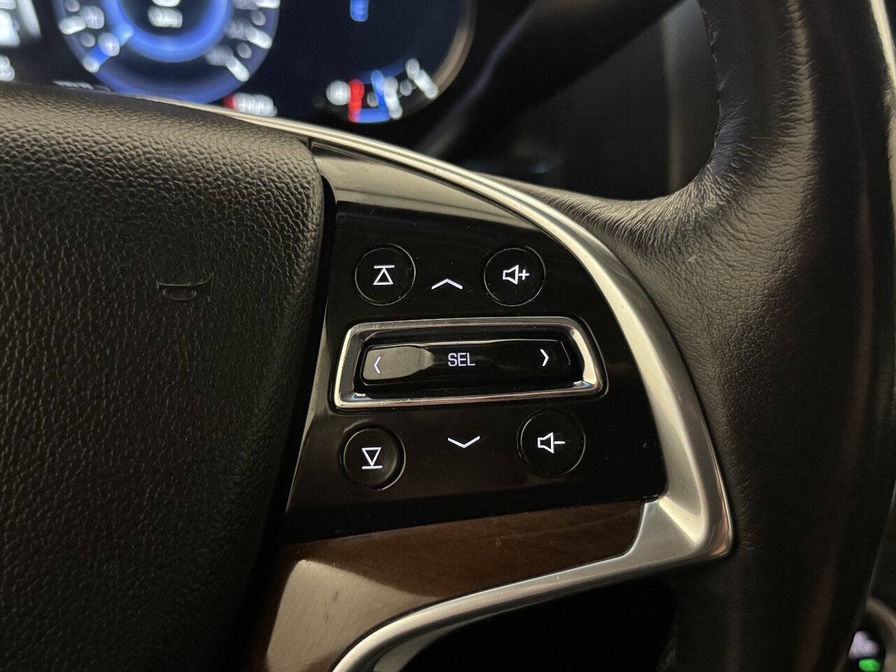Used 2019 Cadillac Escalade Premium Luxury AWD/4WD image 38
