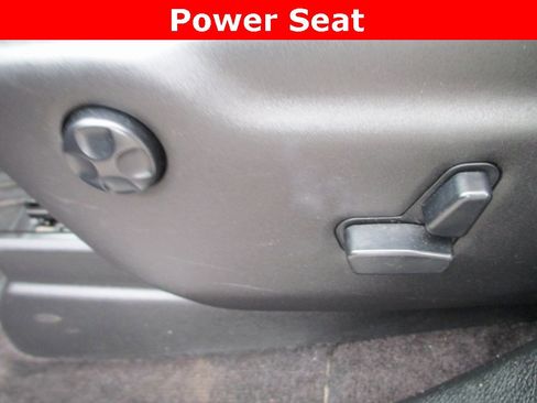 Used 2018 Jeep Grand Cherokee Overland image 23