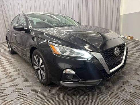 Used 2020 Nissan Altima 2.5 SV FWD image 3