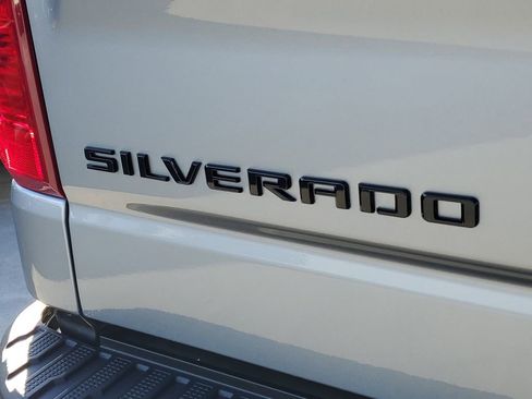 New 2026 Chevrolet Silverado 1500 Custom Trail Boss w/ LPO, Dark Essentials Package image 7