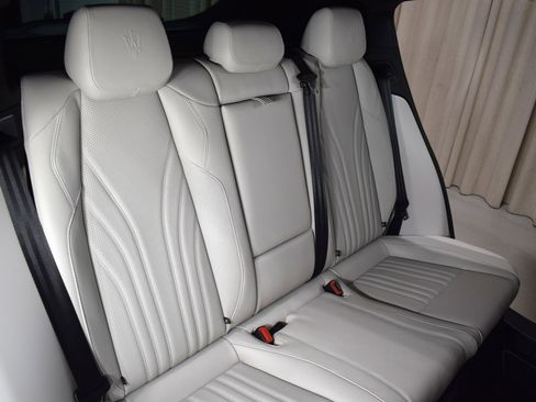 Certified 2024 Maserati Grecale GT image 20