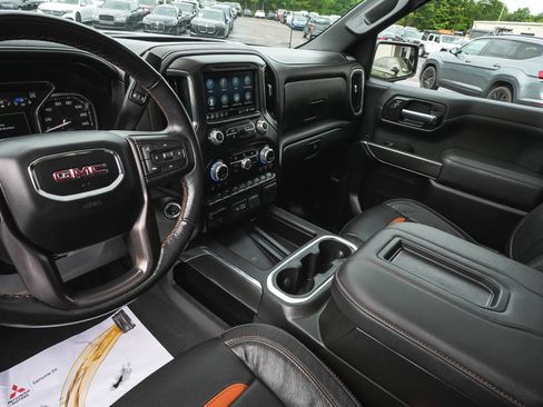 Used 2022 GMC Sierra 1500 AT4 w/ AT4 Premium Package AWD/4WD image 32