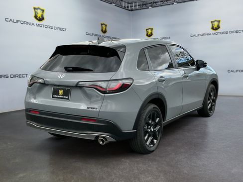 Used 2025 Honda HR-V Sport image 5