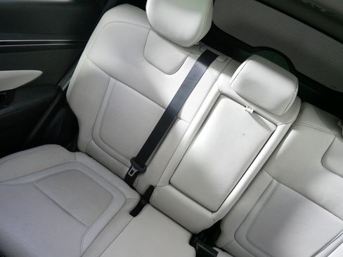 Used 2022 Hyundai Tucson Limited AWD/4WD image 12