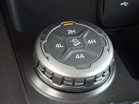 Used 2023 Ford Bronco Badlands AWD/4WD image 26